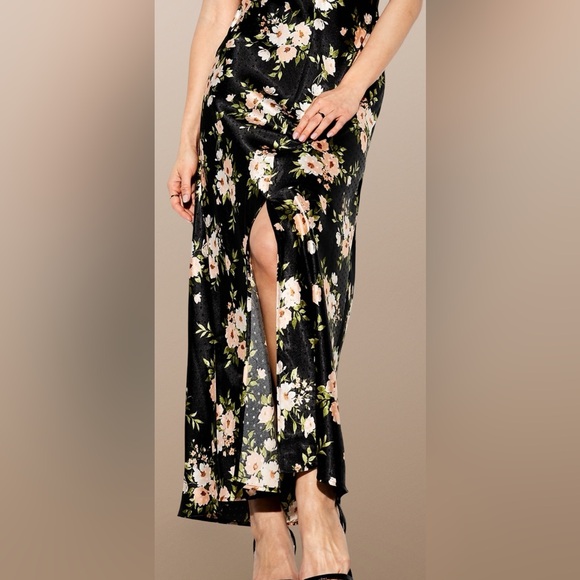 NWTS💓THE OCCASION S💓ELITE LINE BLACK SATIN FLUTTERED SLEEVE FRONT SLIT MAXI - Picture 10 of 16